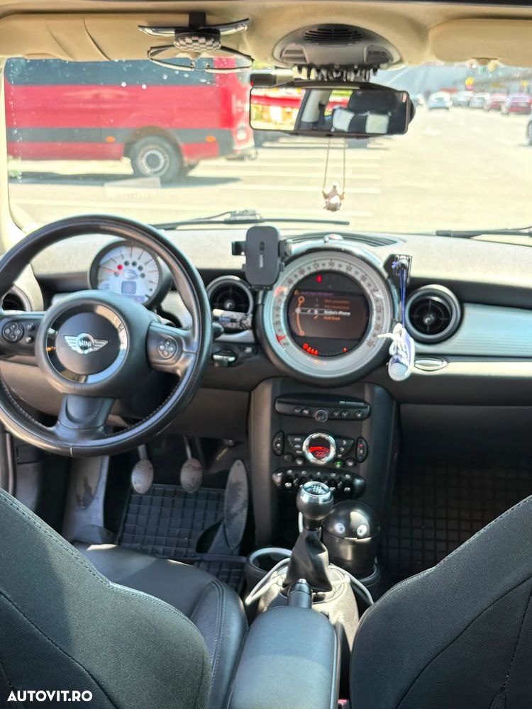 Mini Cooper 50 Camden - 15
