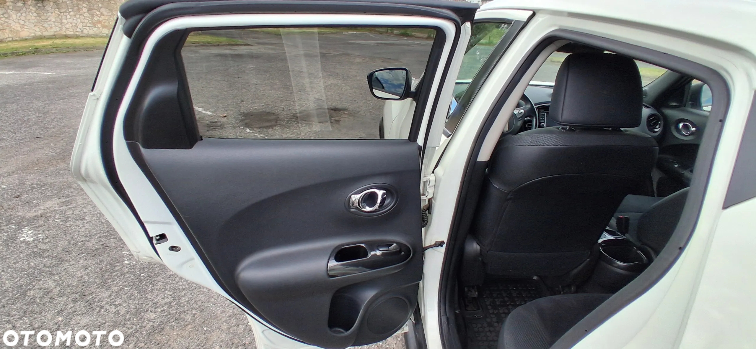 Nissan Juke 1.6 N-Connecta - 36