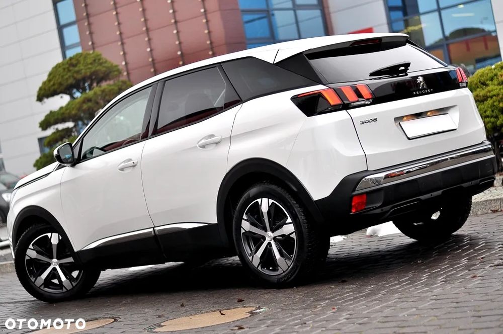 Peugeot 3008 1.2 PureTech GPF Allure S&S EAT8 - 9