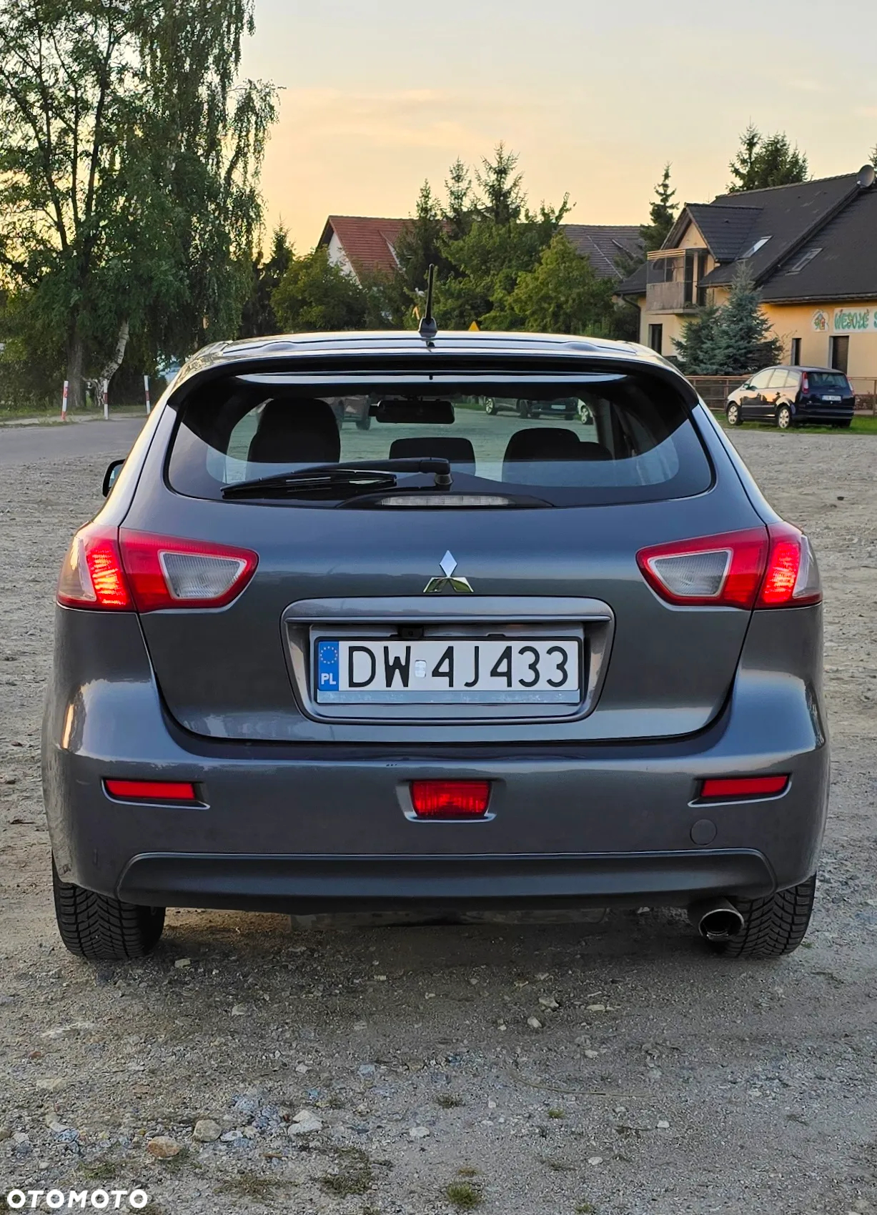 Mitsubishi Lancer 1.8 Invite - 7