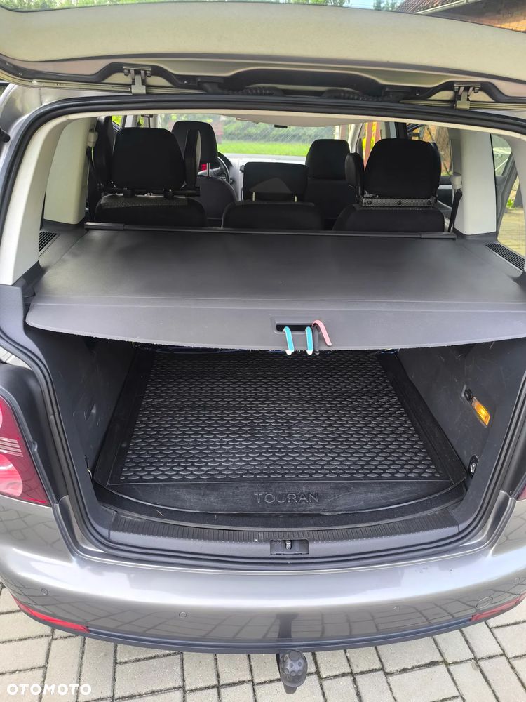 Volkswagen Touran 2.0 TDI DPF Trendline - 8