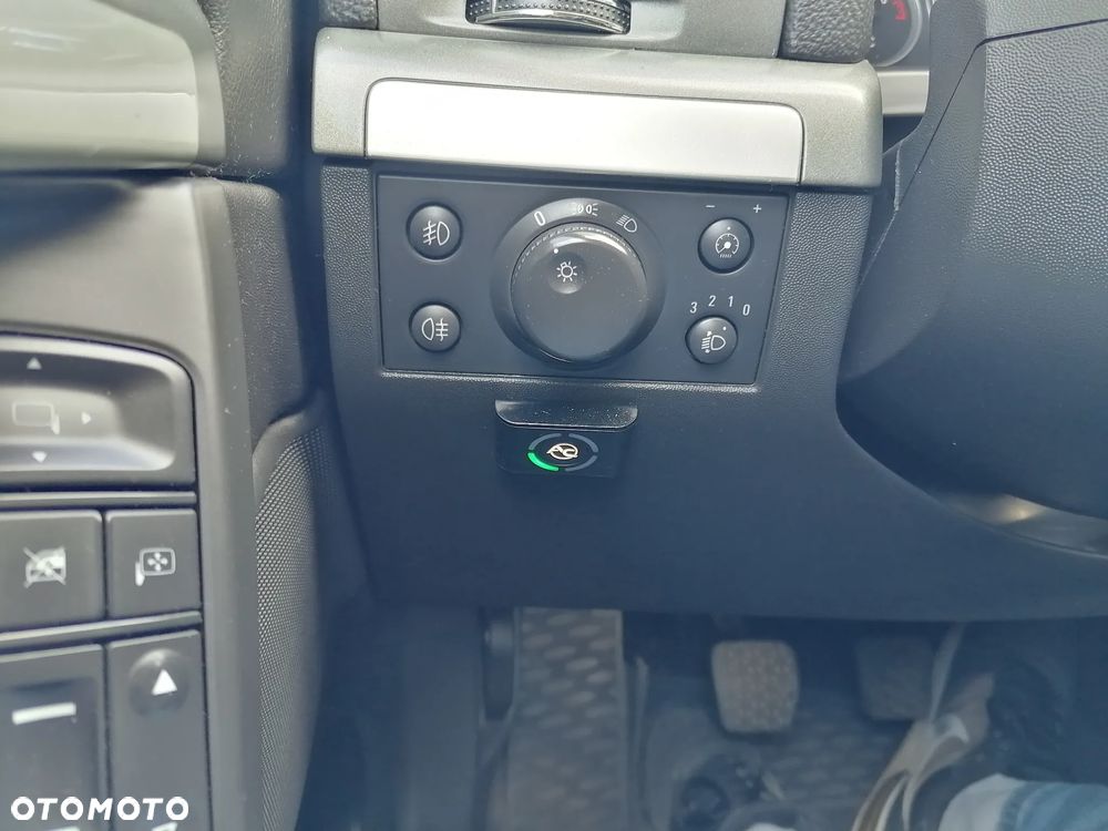 Opel Vectra 2.8 V6 Cosmo - 9