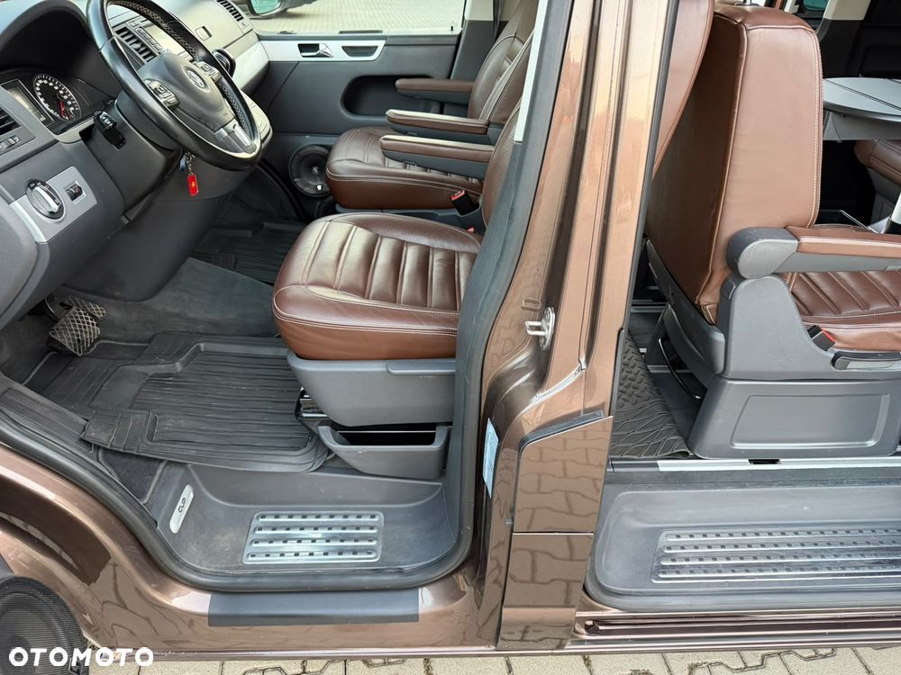 Volkswagen Multivan - 23