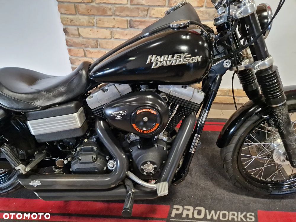 Harley-Davidson Dyna Street Bob - 17