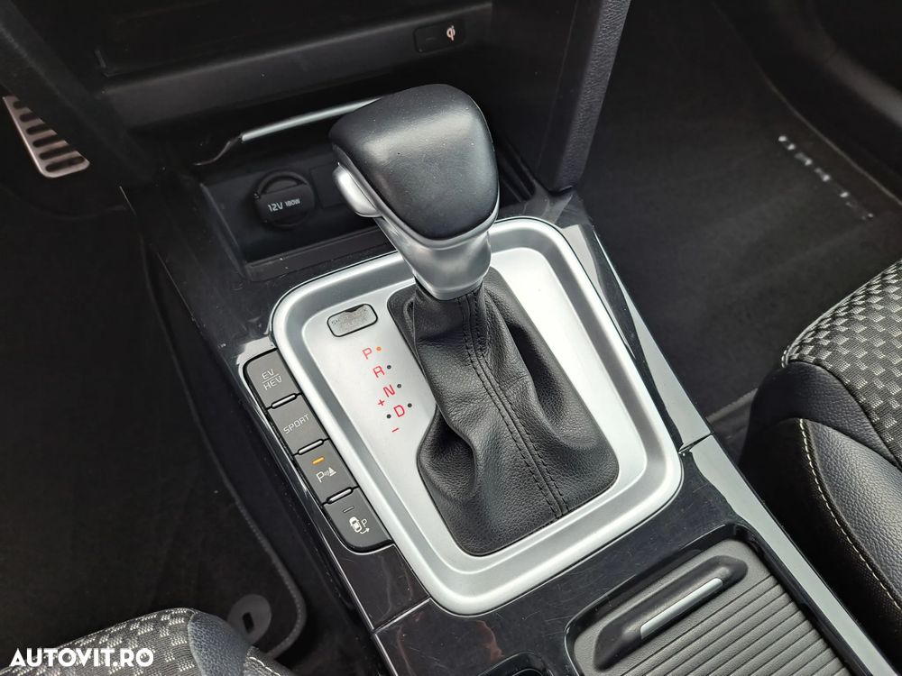 Kia XCeed - 8
