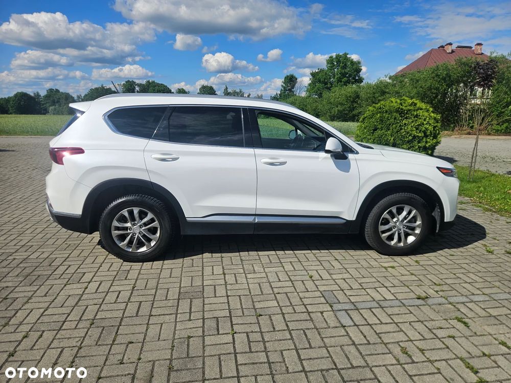 Hyundai Santa Fe - 3