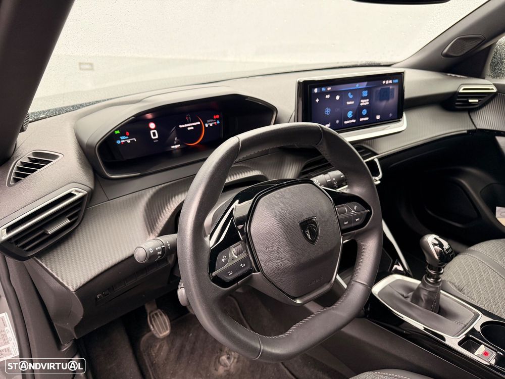 Peugeot 2008 1.2 PureTech Allure - 18