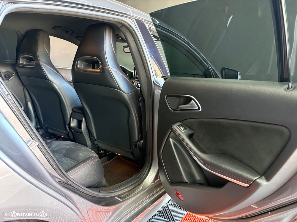 Mercedes-Benz CLA 200 d 7G-DCT AMG Line - 37