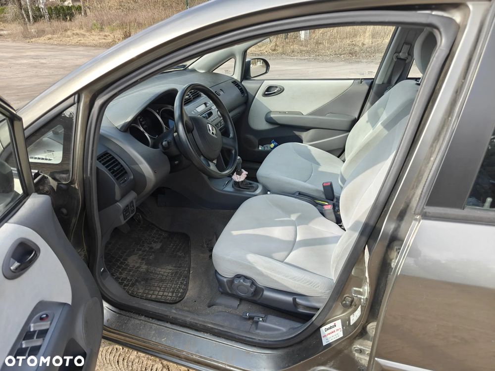 Honda City 1.4 Comfort - 9