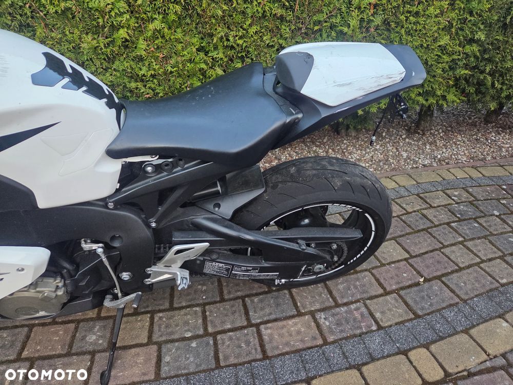 Honda CBR - 8