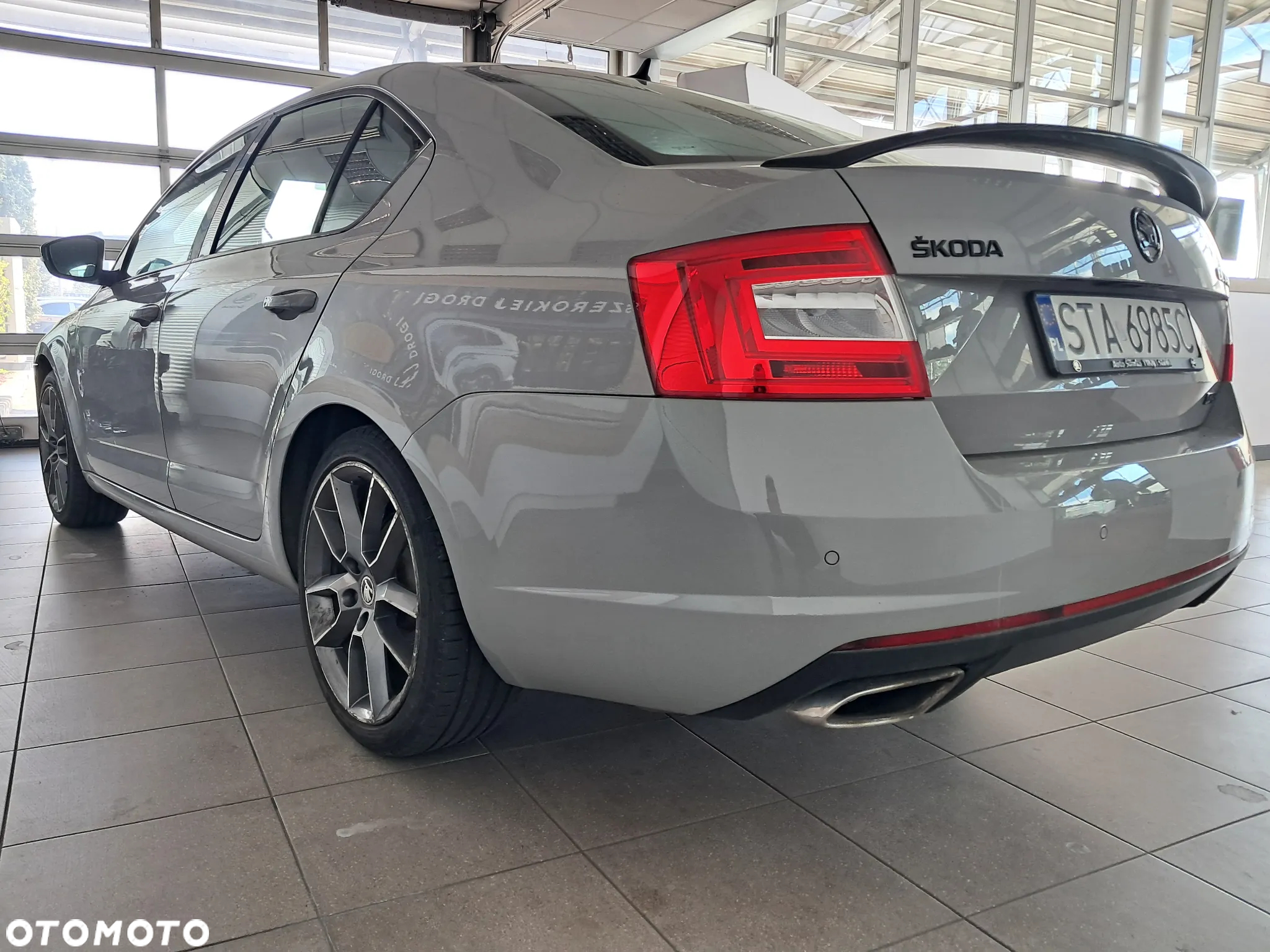 Skoda Octavia 2.0 TDI RS DSG - 3