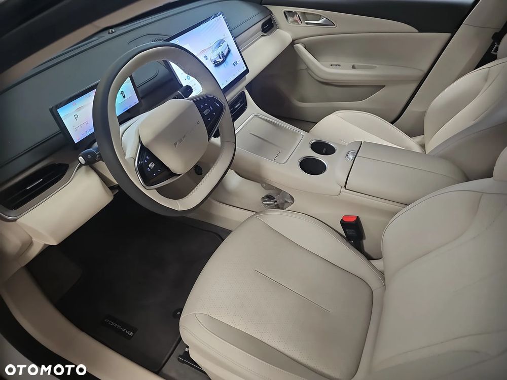 Forthing S7 REEV - 10
