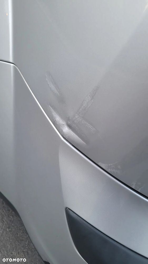 Ford Focus 1.4 16V Fun - 9