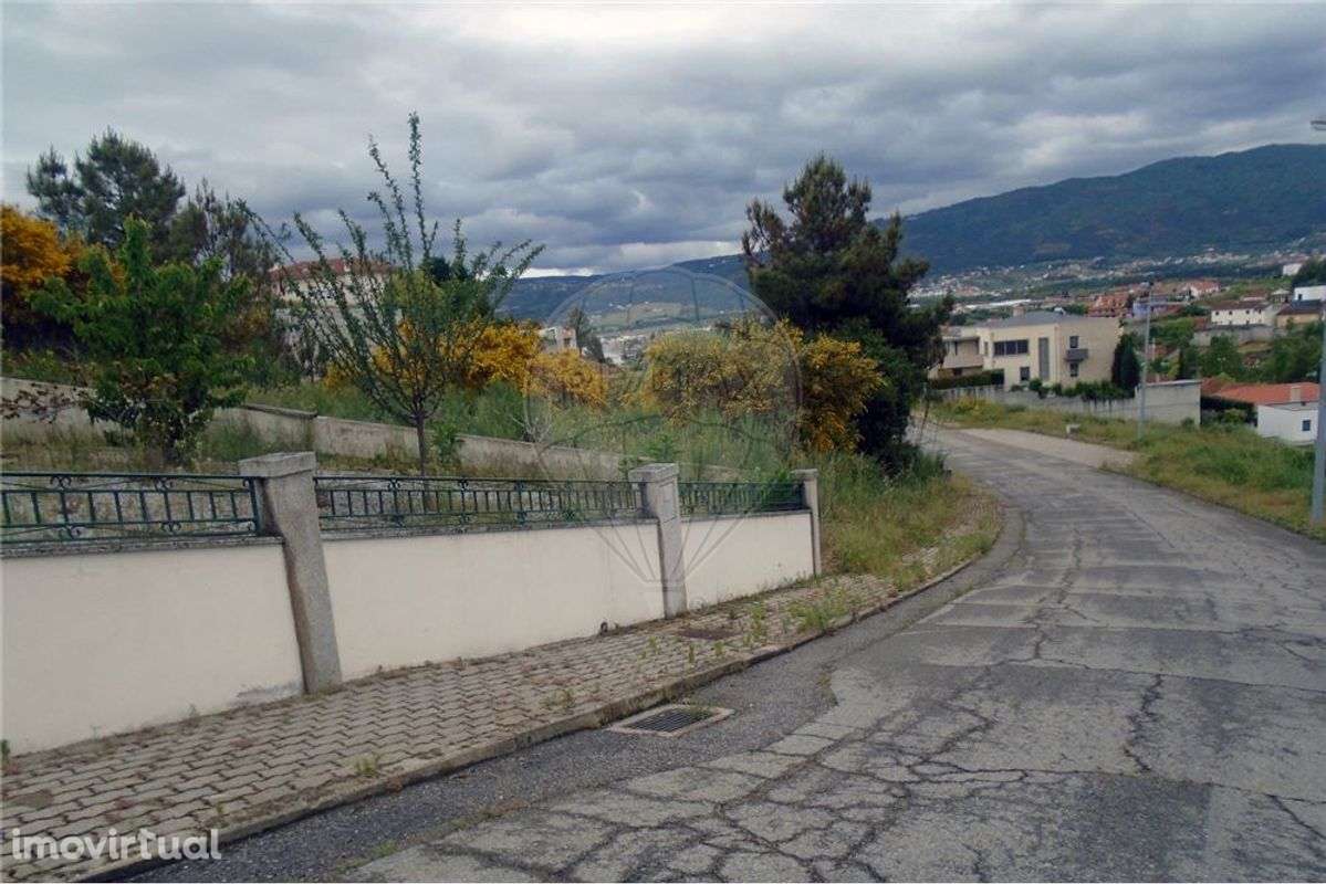 TERRENO PARA CONSTRUÇÃO - Grande imagem: 3/3