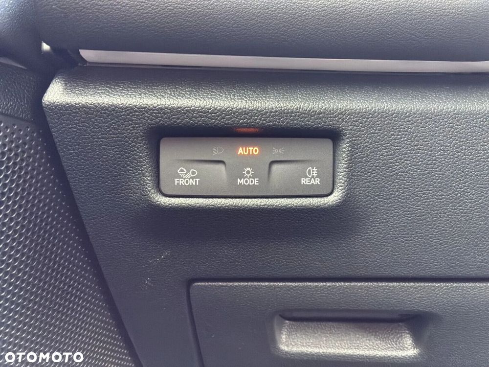 Volkswagen Tiguan - 26