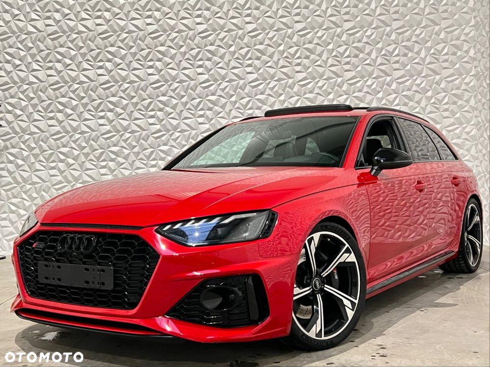 Audi RS4 Avant - 1