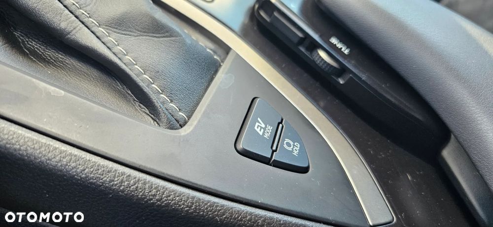 Lexus UX - 33