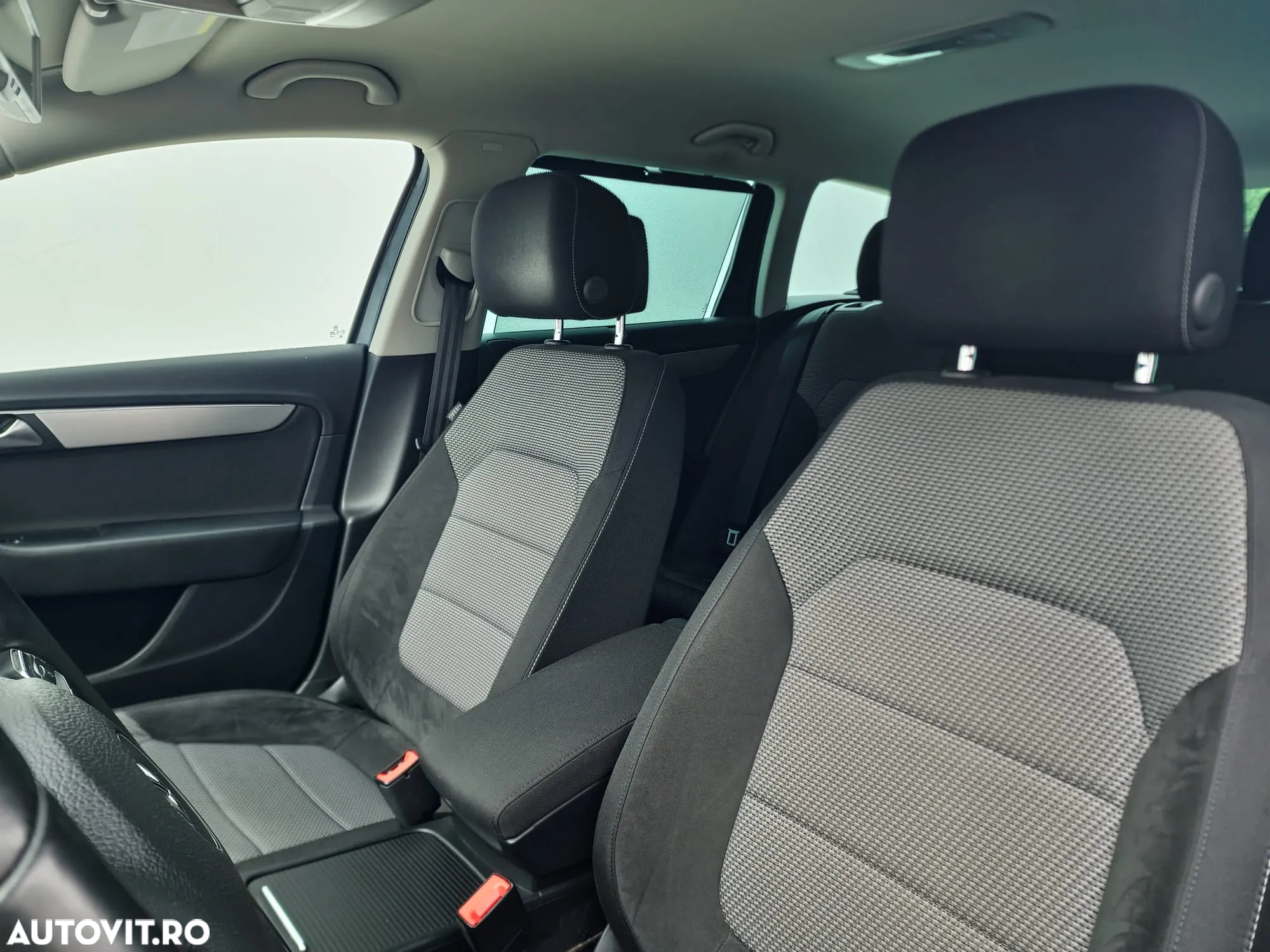 Volkswagen Passat Alltrack 2.0 TDI 4Motion BMT - 13