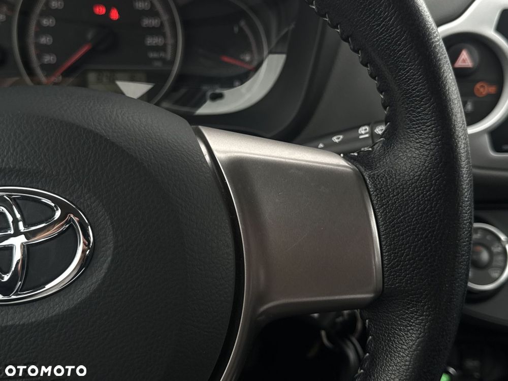 Toyota Yaris 1.0 Active - 26