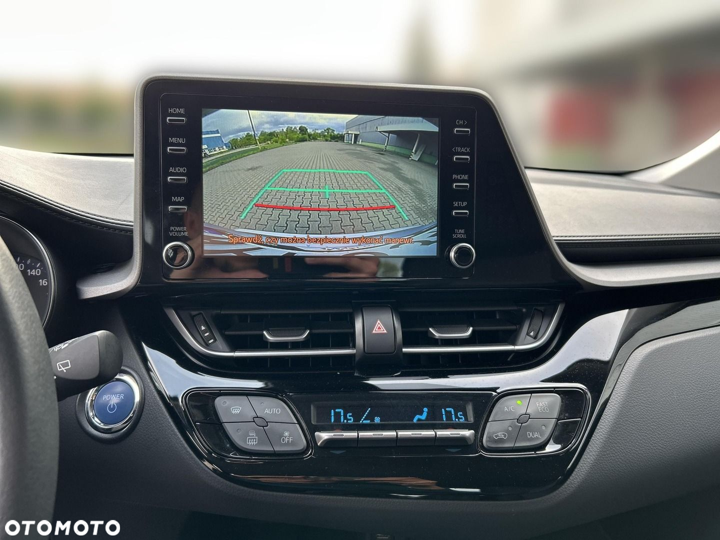 Toyota C-HR - 16