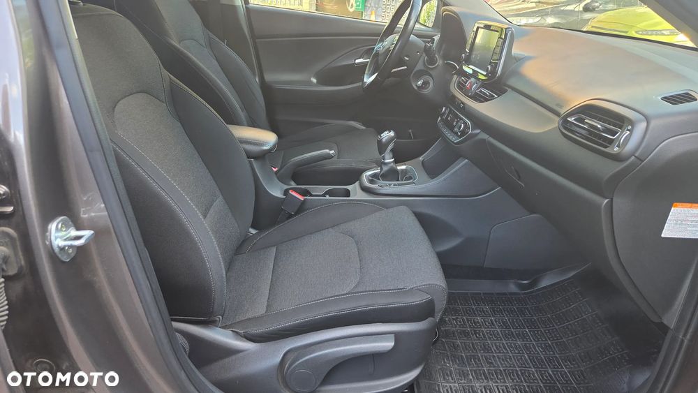 Hyundai i30 1.5 T-GDI 48V Premium - 33