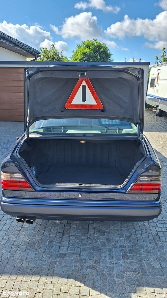 Mercedes-Benz W124 (1984-1993) - 17