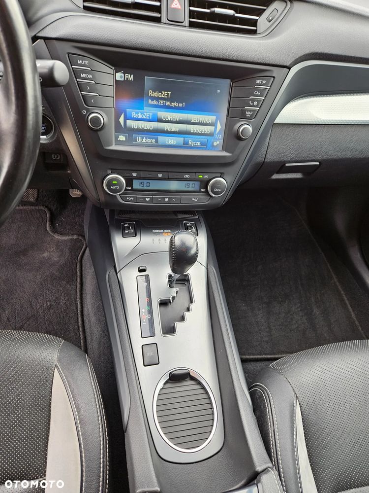 Toyota Avensis 1.8 Premium MS - 8