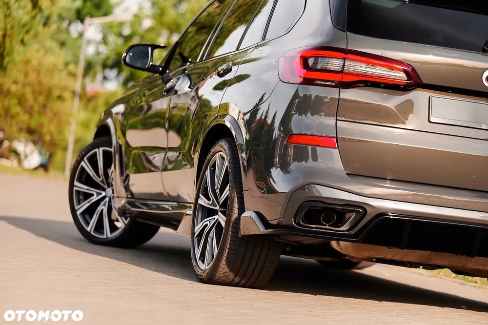 BMW X5 M50i - 7