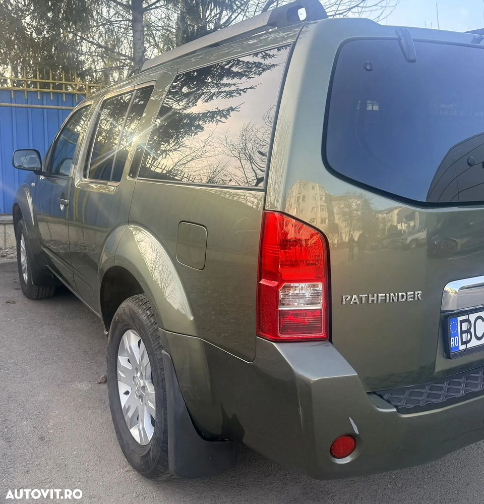 Nissan Pathfinder - 6