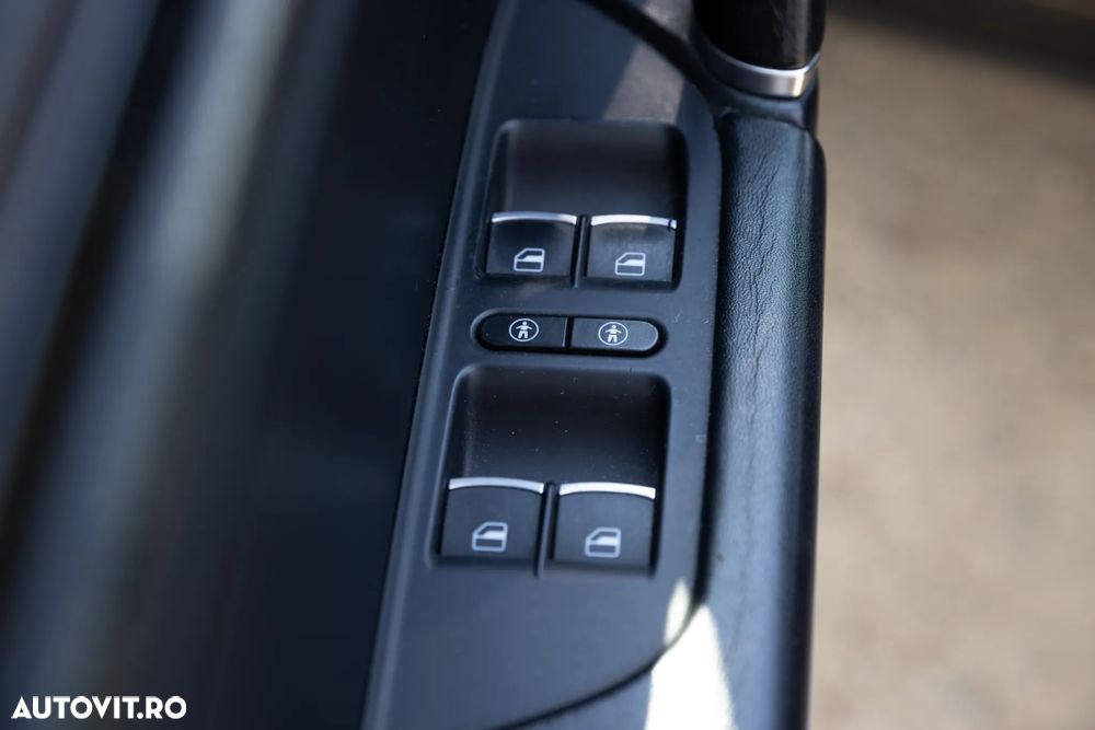 Volkswagen Touareg 3.0 V6 TDI BMT - 27