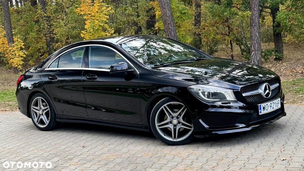 Mercedes-Benz CLA 180 7G-DCT AMG Line - 25