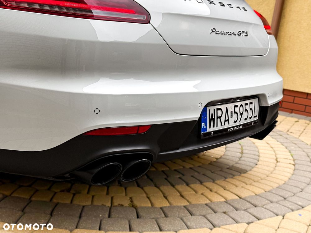 Porsche Panamera GTS - 9