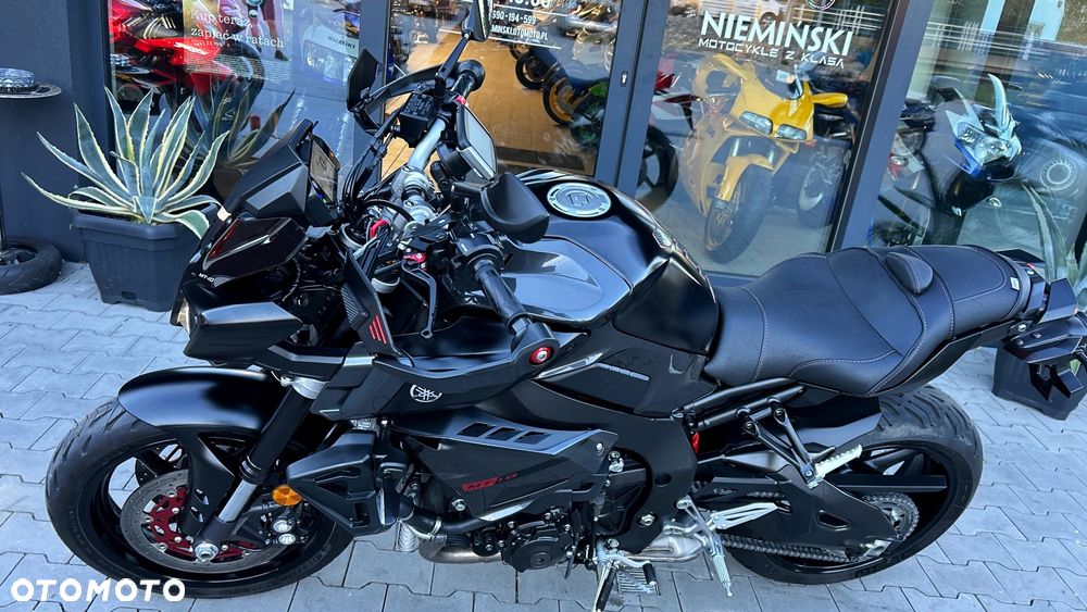 Yamaha MT - 33