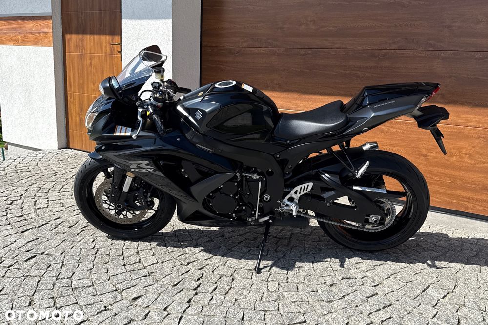 Suzuki GSX-R - 17