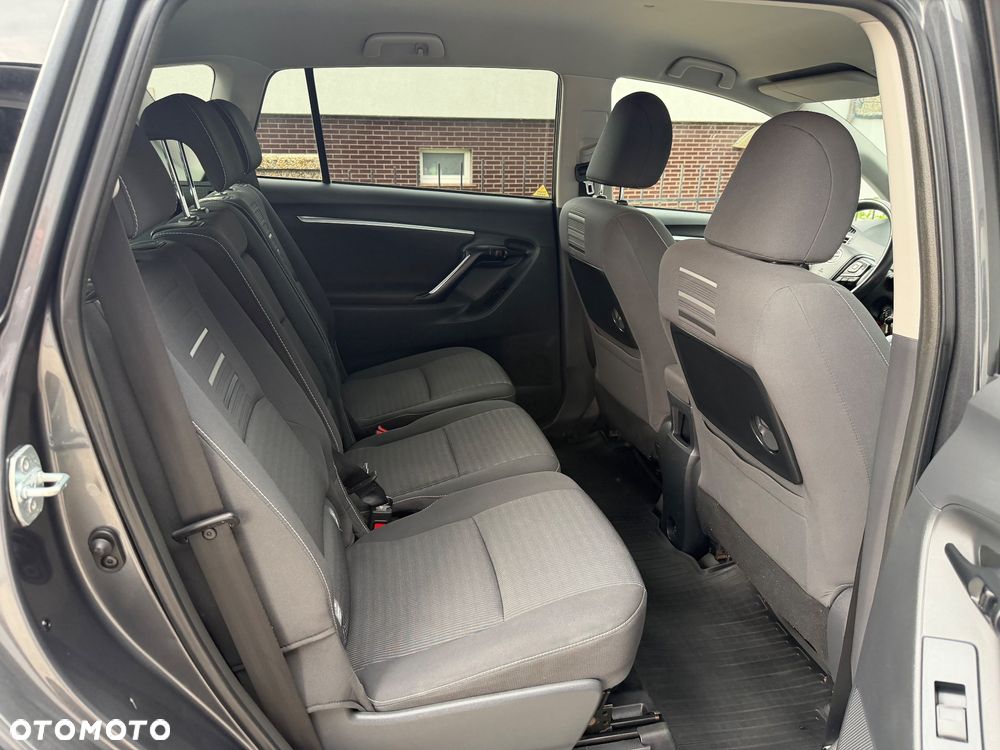 Toyota Verso 1.8 7-Sitzer Executive - 13