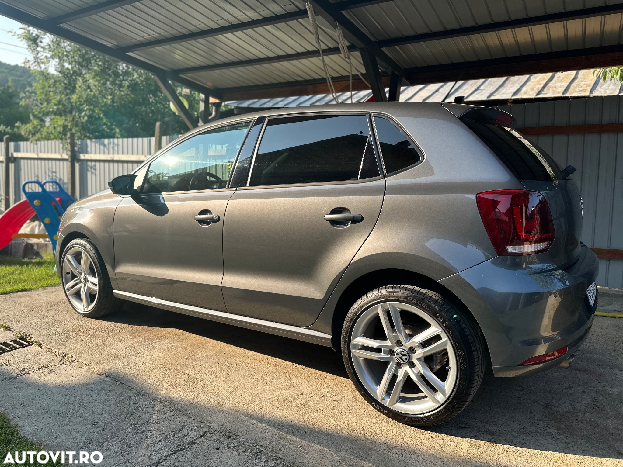 Volkswagen Polo 1.4 TDI CR BMT Highline - 2