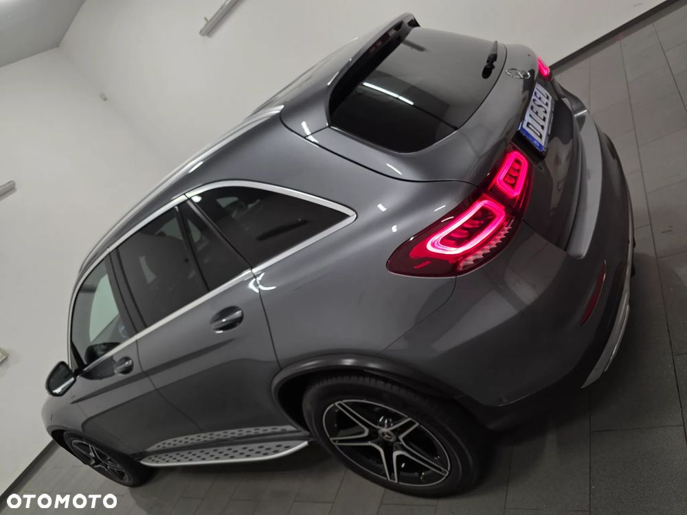 Mercedes-Benz GLC 220 d 4Matic 9G-TRONIC AMG Line Plus - 36