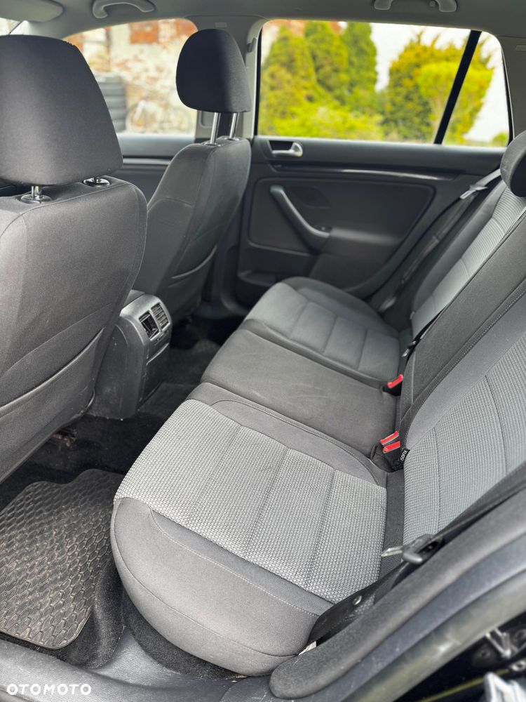 Volkswagen Golf - 15