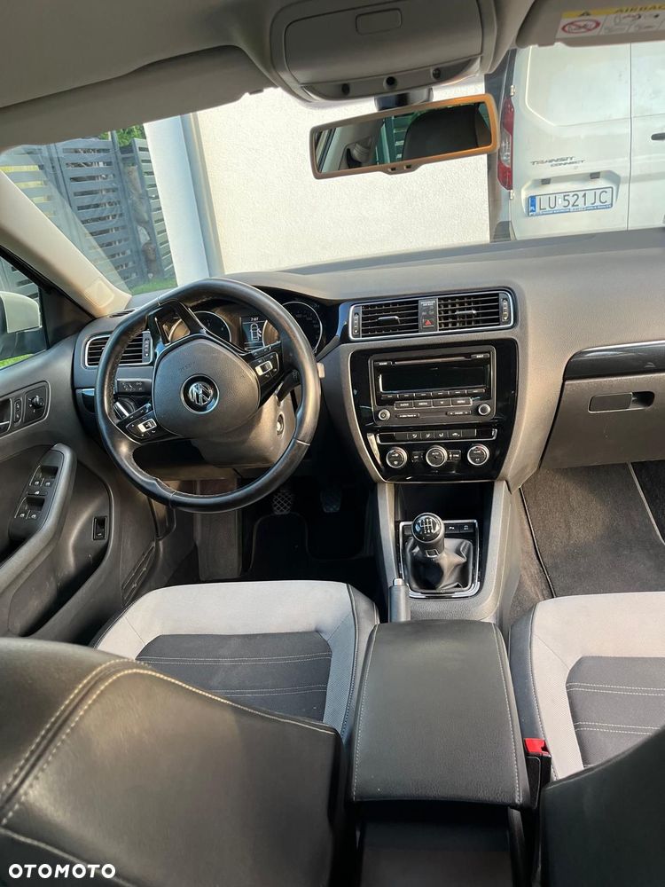 Volkswagen Jetta 2.0 TDI DPF BMT Highline - 10