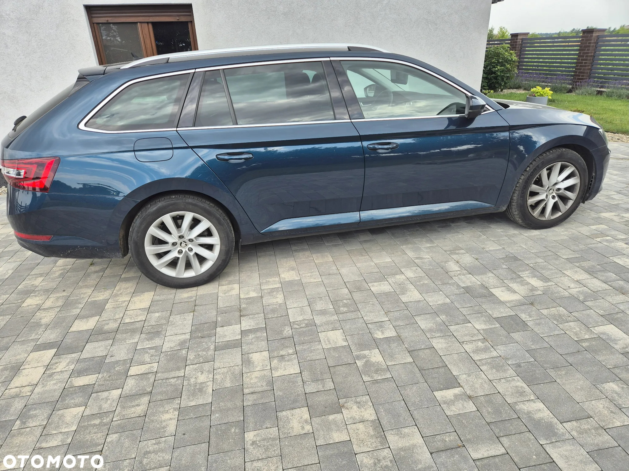 Skoda Superb 2.0 TDI 4x4 Style DSG - 5