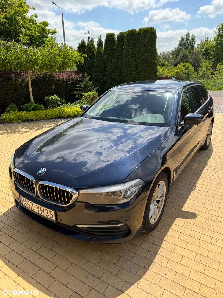 BMW Seria 5 520i Luxury Line - 1