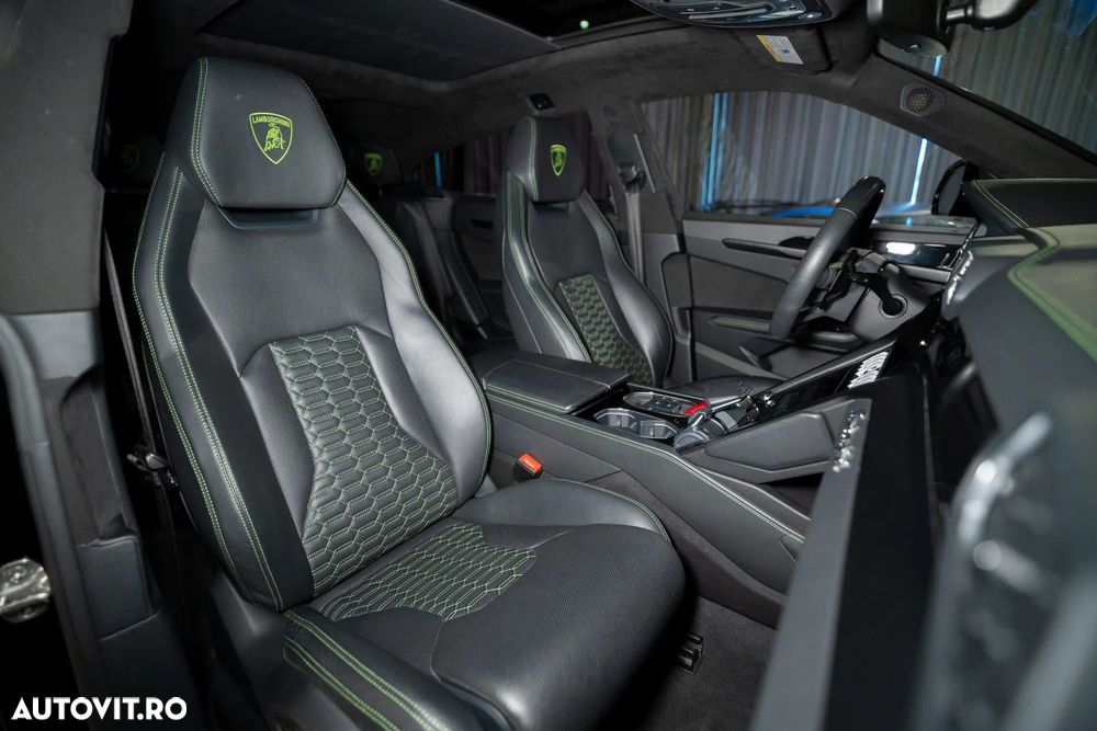 Lamborghini Urus - 37