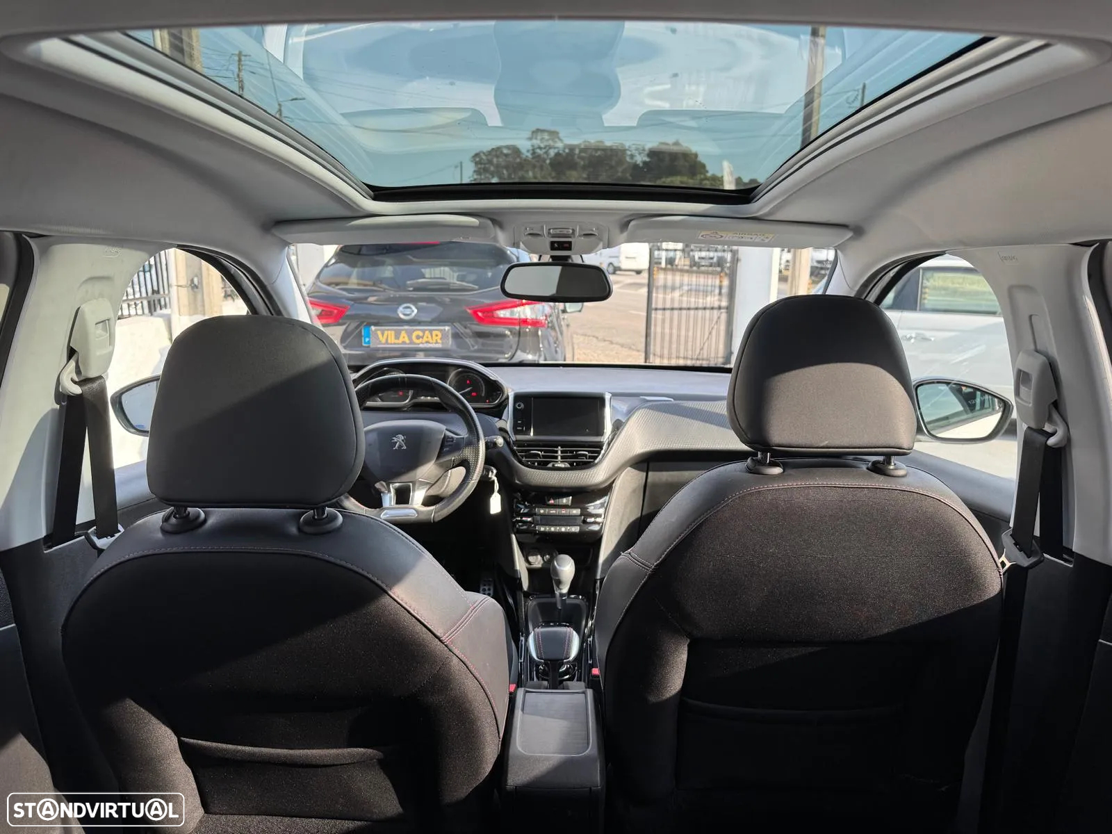 Peugeot 2008 1.2 PureTech GT Line EAT6 - 10