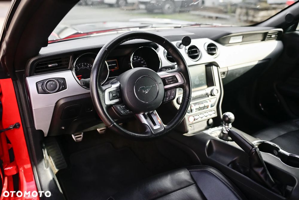 Ford Mustang Fastback 5.0 Ti-VCT V8 GT - 9