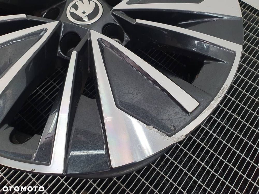 FELGA ALUMINIOWA 17 ET41 3P0601025D SKODA SUPERB IV 3P 2024 - 5