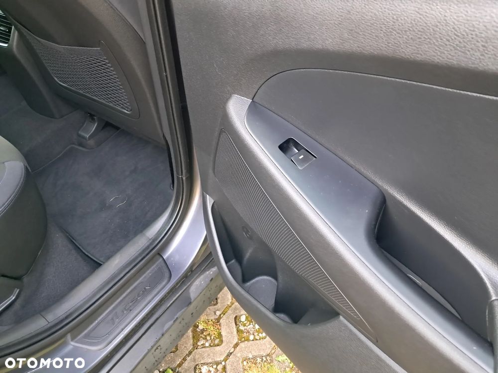 Hyundai Tucson 1.6 GDI BlueDrive Classic 2WD - 17