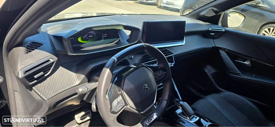 Peugeot 208 - 7