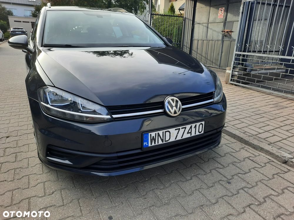 Volkswagen Golf - 8