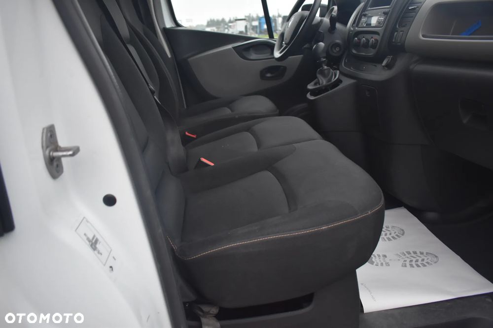 Renault Trafic - 11