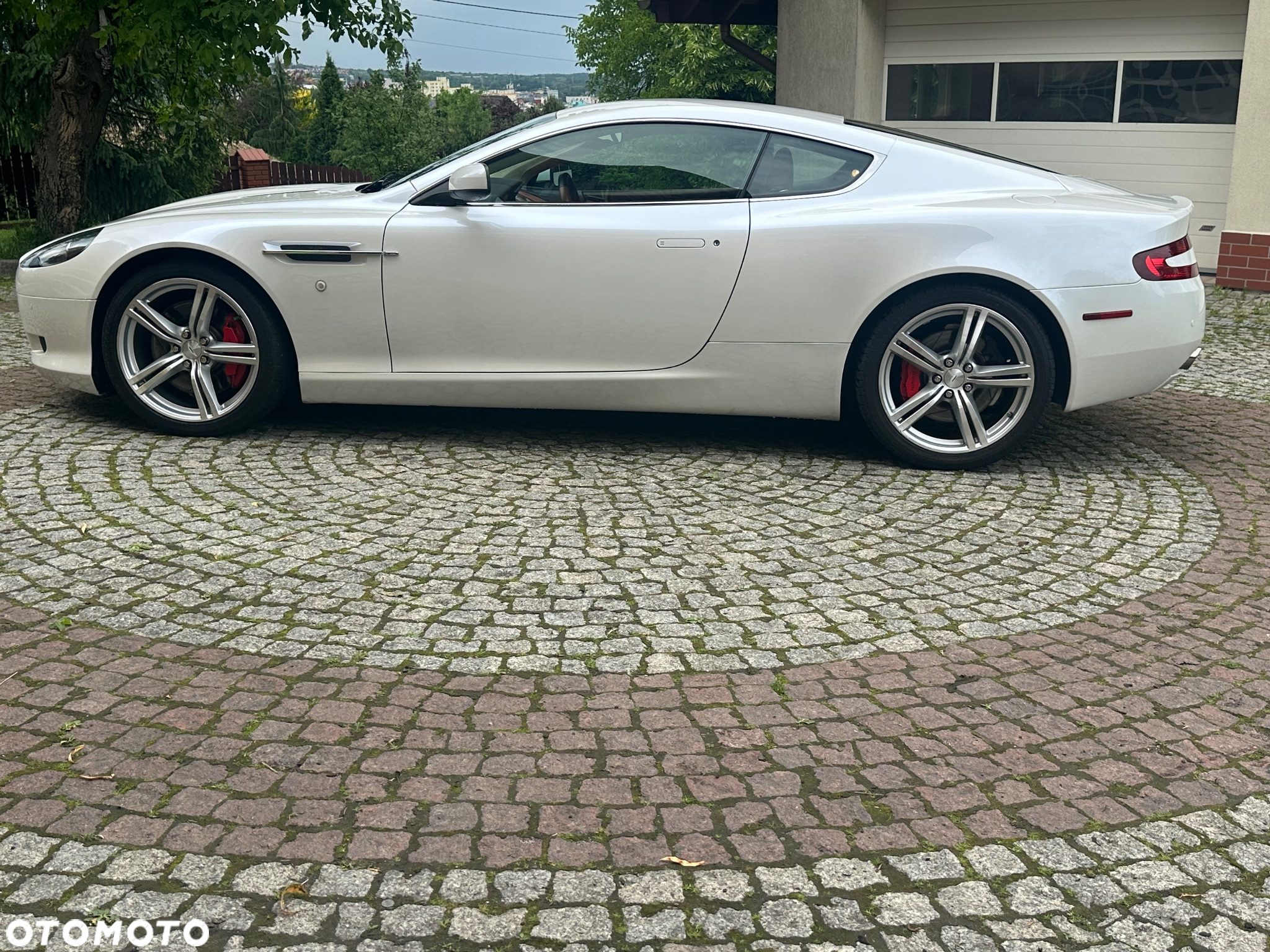 Aston Martin DB9 Sport Edition Touchtronic II - 24